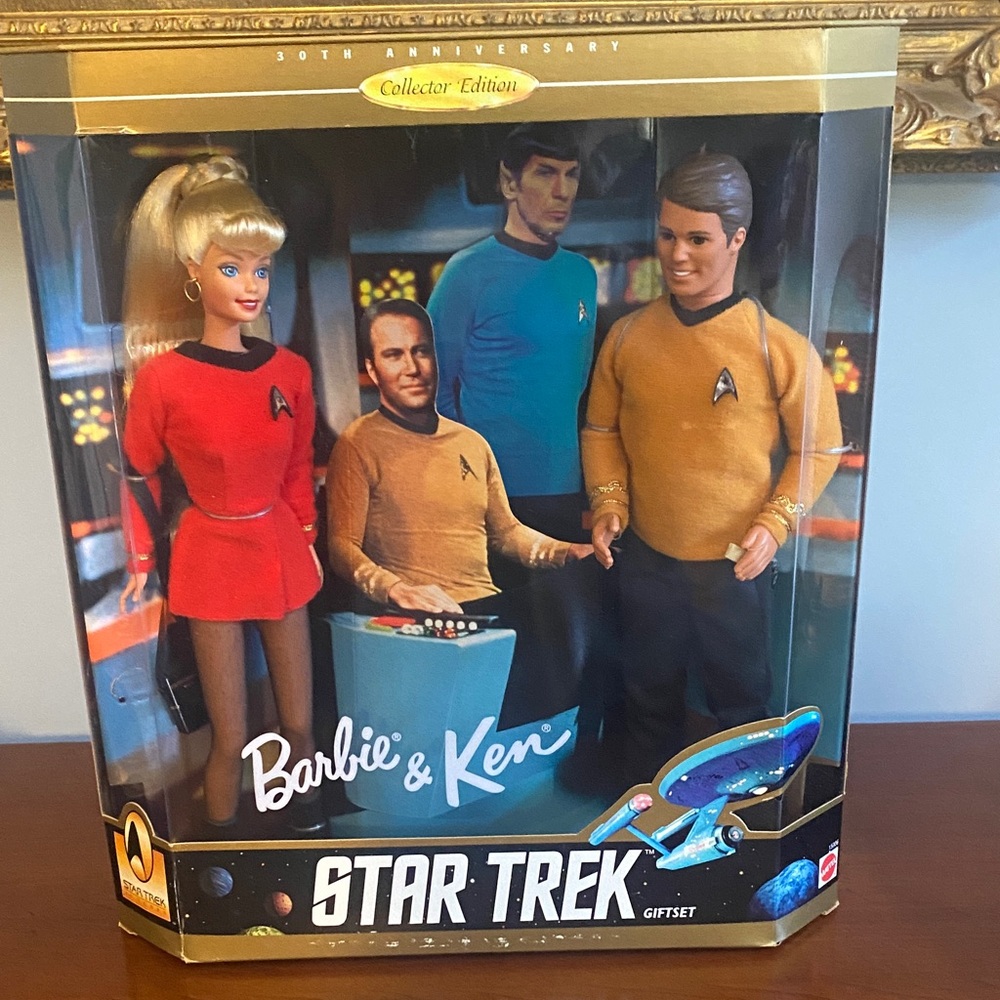 Star Trek Barbie & Ken. 30th anniversary edition 1996 NWT